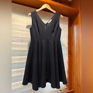 Sandro V Neck Dress in Navy size Large
